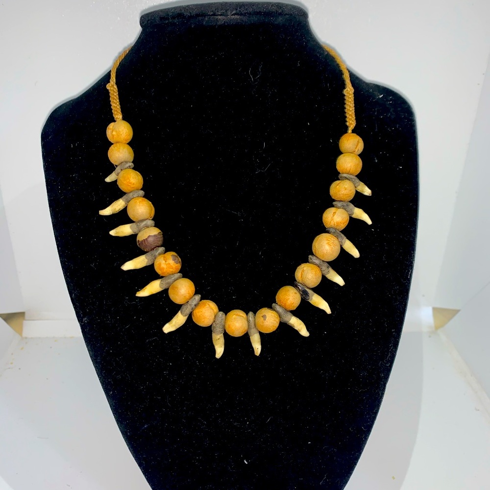 Free shipping-Handmade Monkey teeth & seed necklace